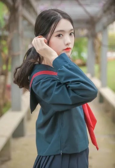 日系小清新制服装美少女户外，自拍写真照片美图 – 高清 桌面壁纸 开放版权素材 免费下载 手机电脑通用背景图
