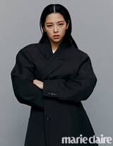 韩国女歌手俞定延时尚服饰杂志写真图片