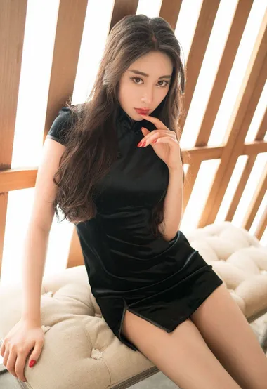 性感黑色旗袍装短裙美女高跟丝袜诱惑写真图片 – 高清 桌面壁纸 开放版权素材 免费下载 手机电脑通用背景图