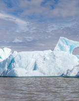 唯美的北极冰山图片
