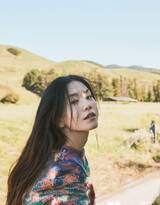 韩国美女李雪最新《allure》杂志唯美逆光写真图片