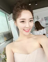 性感尤物自拍照图集，看到波涛汹涌再也联想不到大海了