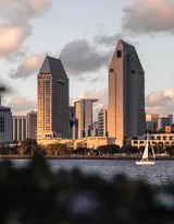 唯美的繁华城市风景图片