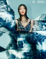 这是水里捞起来的吗？景甜超湿发造型加浓妆杂志写真图片