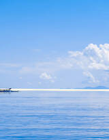 碧海蓝天，海天一色，如此清新怡人的大海风景，令人憧憬