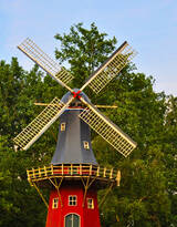 荷兰式风车唯美高清建筑景色图片
