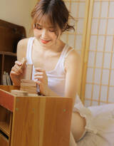 日式小木屋的魅力动人可爱少女写真美照