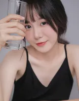 是不是爱喝水的女孩皮肤都好啊！