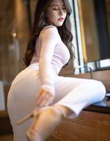 性感优雅气质美女御姐徐安安紧身粉衣白裤迷人私房照