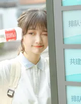 农夫山泉有点甜，可爱甜美学生妹子街拍美照