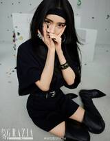 杨幂酷靓时尚豹纹大衣搭配黑色头带个性写真登杂志图片