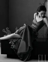 辛芷蕾皮衣系列穿搭气场,表现力十足写真图片