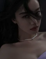 演员倪妮性感紫色抹胸礼服装个性穿搭写真图片