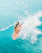 海洋中滑板冲浪的人们户外运动超美图片