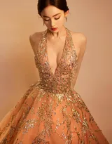 古力娜扎化身优雅的芭蕾公主，一袭深V吊带芭蕾裙超美写真图片