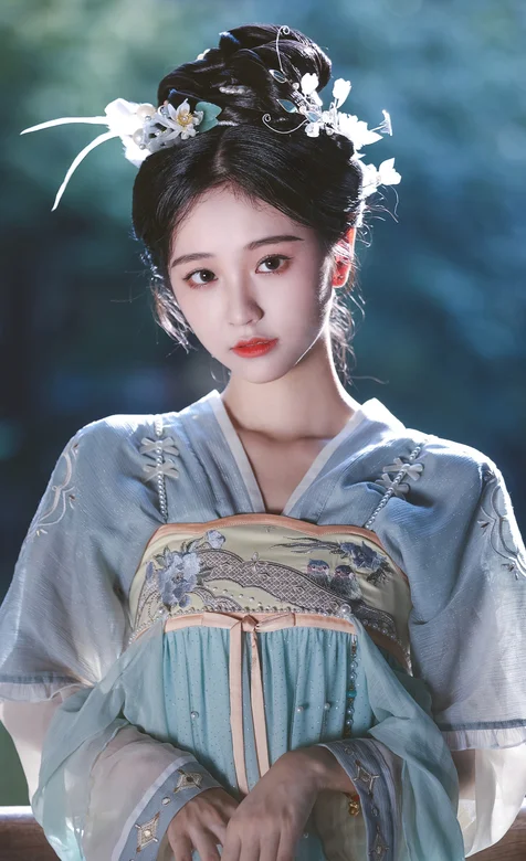 柔情如细雨，轻轻洒落，清新如诗，古装，古风美女手机壁纸图片 – 高清 桌面壁纸 开放版权素材 免费下载 手机电脑通用