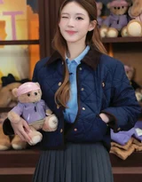 内地明星《赵露思》抱小熊 泰迪熊背景蓝色衬衫写真