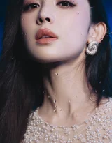 古力娜扎·珍珠透视裙 冷艳蓝调氛围感明星写真