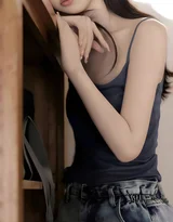 长发氛围感女生·唯美写实风 高热度清新人像写真