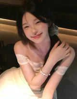 元气女生·写实日常风室内自拍 高人气女生自拍套图