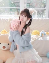 元气女生·写实日常风室内自拍 高人气女生自拍套图