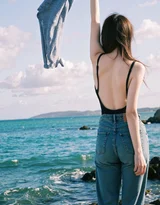 牛仔露背装女生背影·地毯场景清新风 性感女生美背写真