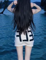 元气女生·红蝴蝶结+白猫 唯美清新户外写真 高赞女生照套图