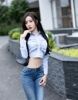 气质女生·清新写实风 短款衬衫+紧身牛仔裤 街拍女神范写真