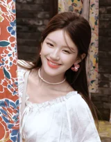 气质女星赵露思·优雅名媛风时尚写真 唯美精致明星高清图片