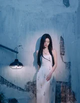 陈意涵·乌黑长发纯白裙 暖光唯美明星写真 时尚大片