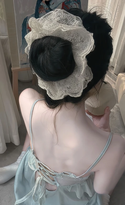 古风少女·蕾丝发饰露背裙 唯美居家国风壁纸推荐