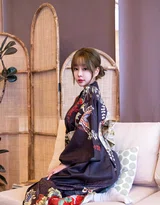 深色和服气质少女室内写真 温婉柔美私房人像