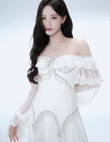 李一桐·透明冰晶配饰清冷氛围感 女星写真大片