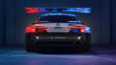 BMW M4尾喉 大尾翼