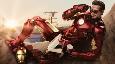 钢铁侠甜甜圈广告牌上